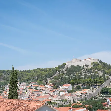 Central, Spacious, Great View * Хвар