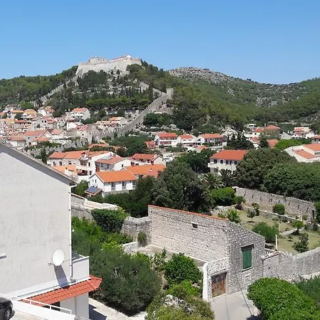 Central, Spacious, Great View Lägenhet