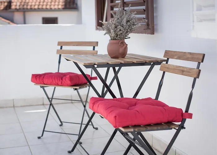 Central, Spacious, Great View