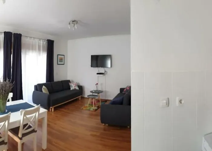 Apartment Central, Spacious, Great View Hvar Town