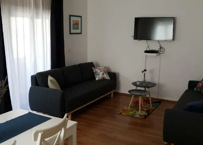 Central, Spacious, Great View * Hvar Town